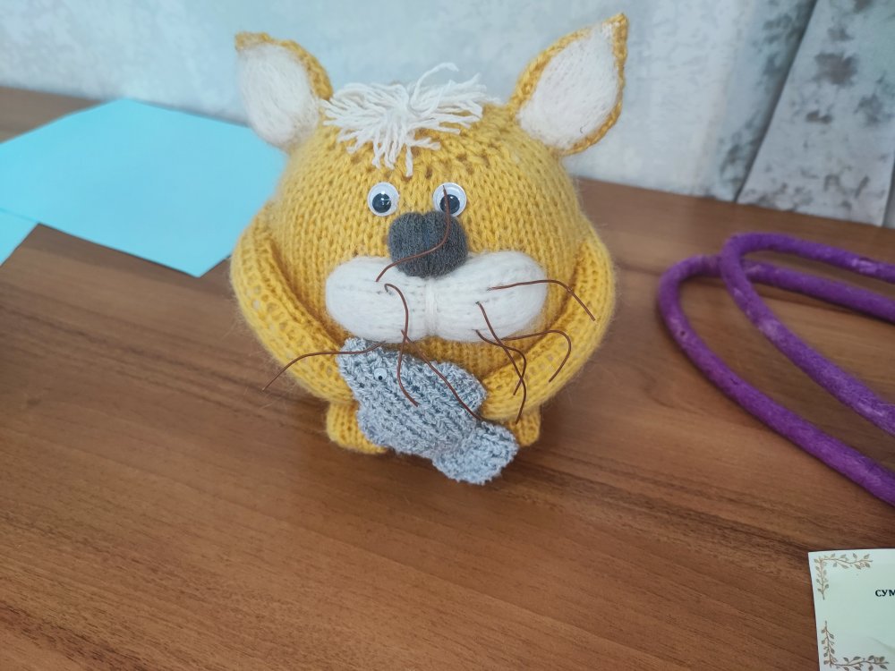 Игрушка декоративная «Котик c рыбкой»